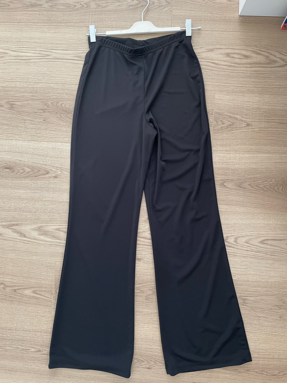 Vintage Connected Apparel Black Wide Leg "Slinky" Knit Pants - Size 8